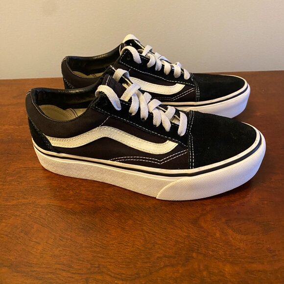 Vans Old Skool Black and White Women's Sneakers - Picture 2 of 5